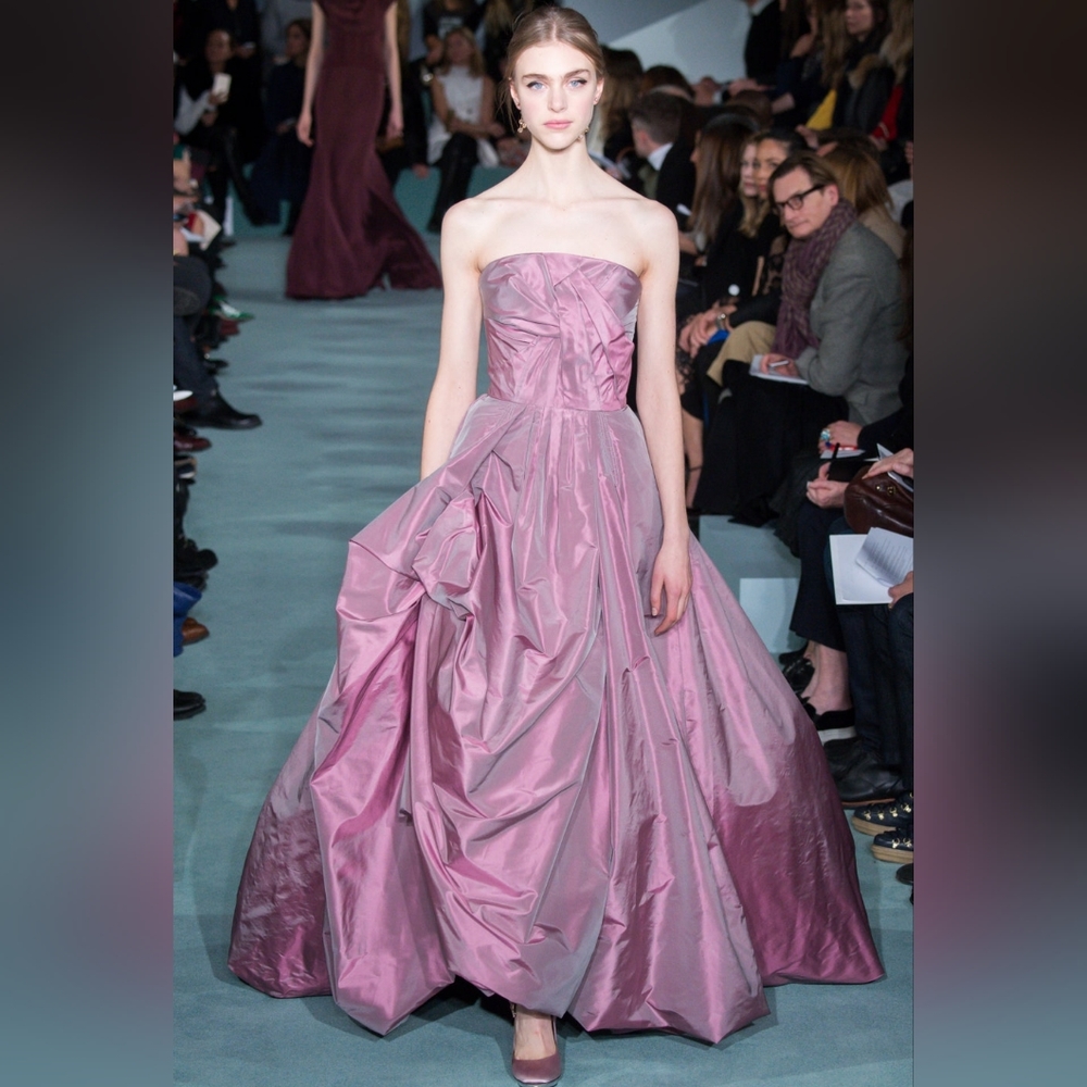 □$7,499 NEW OSCAR DE LA RENTA SILK STRAPLESS RUNWAY GOWN US 8 - Picture 7 of 16